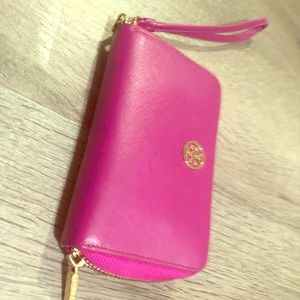 Tory Burch wrist wallet